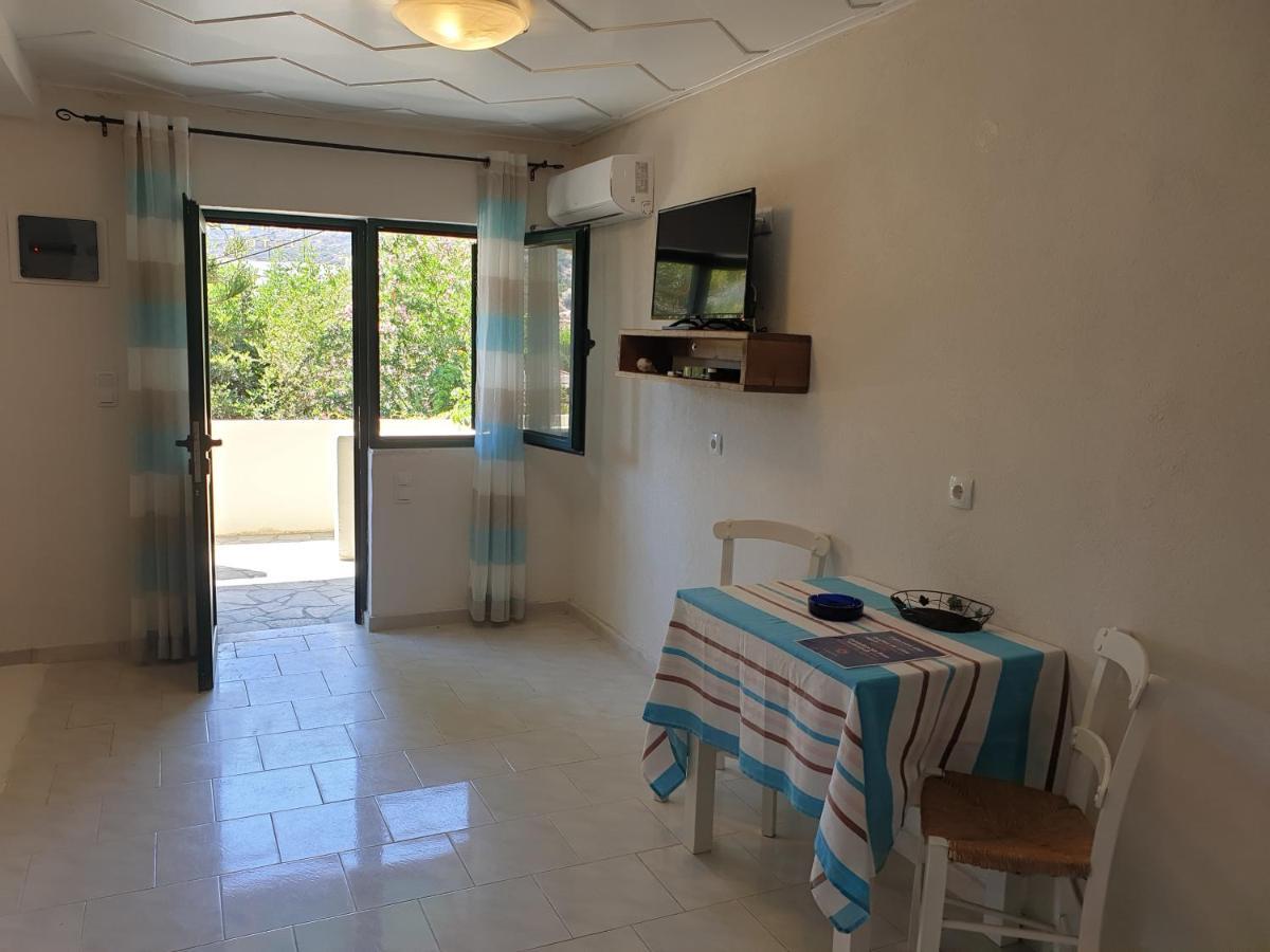 Apartments And Studios Xenophon Matala Buitenkant foto